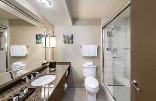 White Plains Resort | Vacation Day Is Always A Great Idea! Near Jacob Purdy House, Pet-Friendly