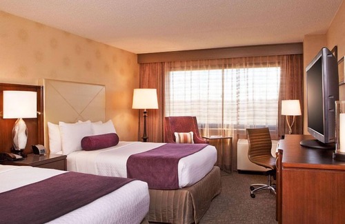 White Plains Resort | Vacation Day Is Always A Great Idea! Near Jacob Purdy House, Pet-Friendly