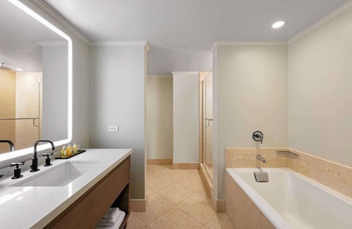 Downtown Chicago Resort | Vacation Day Is Always A Great Idea! Pets are Allowed, Near The River Theater