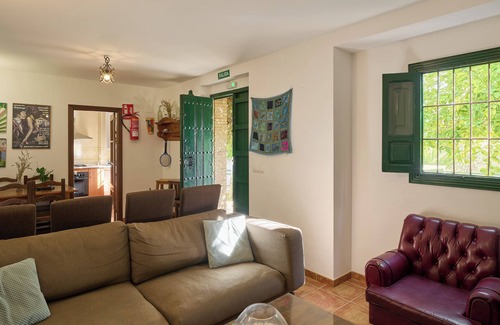 Iznajar House | Vacation Finca Casa Ginés with Mountain View, Pool, Wi-Fi & Terrace; Pet-Friendly