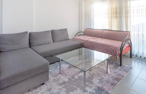 Milas Apartment | Vacation Flat w Pool, Garden in Bodrum