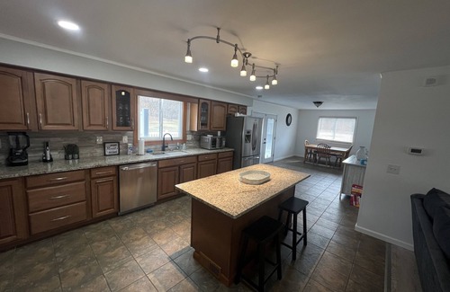 North Kingsville House | Vacation getaway at the POORE HOUSE.