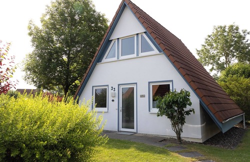 Dorumer Neufeld House | Vacation home Westertill 33, lovingly furnished and close to the beach.