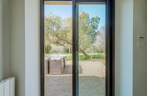 Sartilly-Baie-Bocage House | Vacation Home "Chambre D'hôte La Chapelle" with Terrace, Shared Garden & Wi-Fi