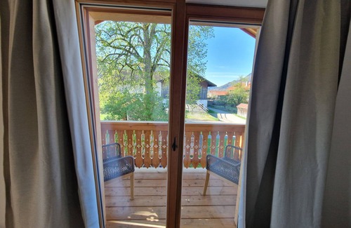 Aschau im Chiemgau Apartment | Vacation home Bauernhofchalet - living on two floors with south-facing terrace and garden