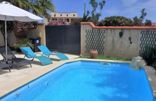 Sainte-Marie-la-Mer House | Vacation home Les Cerisiers in Sainte Marie Plage - 8 persons, 4 bedrooms