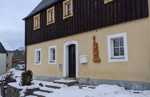 Lauenstein House | Vacation home 3 owls - apartment/flat, bath, WC