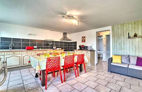 Saint-Pierre-d'Oleron House | Vacation home Arceau by Interhome