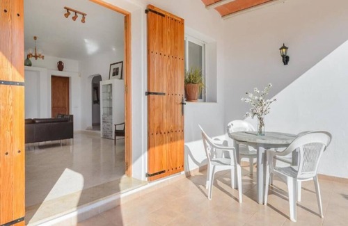 Sant Carles de Peralta House | Vacation Home "Can Prats" with Mountain View, Private Pool & Wi-Fi