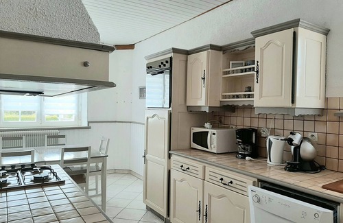 Anould House | Vacation home classified 4* 6 pers maximum + 1 baby Holiday vouchers accepted.