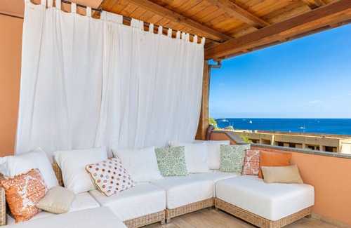 Portisco House | Vacation Home "Cristal House" with Sea View, A/C, Balcony, Garden & Terrace