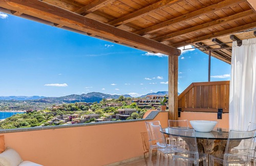 Portisco House | Vacation Home "Cristal House" with Sea View, A/C, Balcony, Garden & Terrace