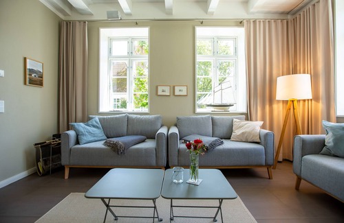 Ostseebad Wustrow House | Vacation home "Kapitänshaus Luv & Lee"