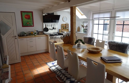 Kreitlapperei Condo | Vacation home first floor: Huus an't Koornfeld, near Norden/Norddeich, East Frisia