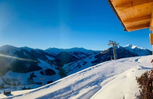 Saalbach-Hinterglemm House | Vacation home for 8 guests with 100m² in Hinterglemm (270560)