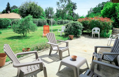 Gaillan-en-Medoc House | Vacation home Orphée by Interhome