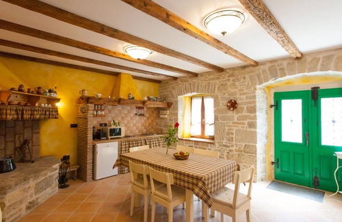 Pican House | Vacation home Franz by Interhome