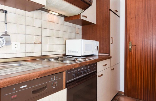 Dornumergrode House | Vacation home Grodehus (former vacation home Sandra)