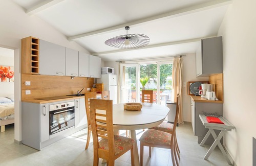 La Gueriniere House | Vacation home in private village, direct access to the beach