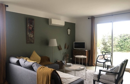 Jonquerettes House | Vacation home in Provence