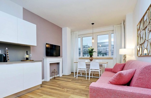 Rione XVIII Castro Pretorio House | Vacation Home in Rome with 1 bedrooms sleeps 4