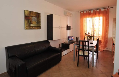 La Pietraia House | Vacation Home "Karol Vista Mare" near Beach with Private Terrace & Wi-Fi