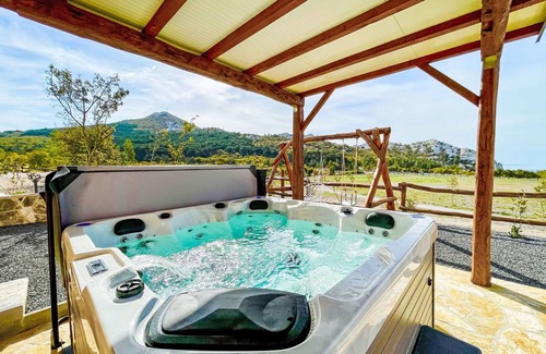 Karlobag House | Vacation home Lea by Interhome