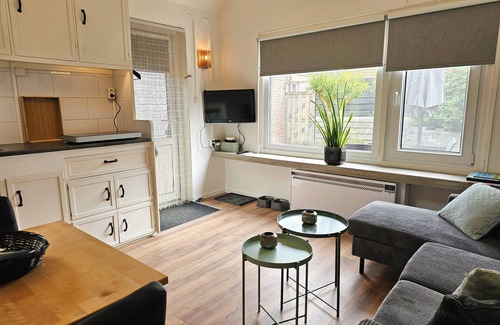 Gapinge Apartment | Vacation home 'logeerhuis' for rent in Gapinge for 4 persons and 2 dogs!