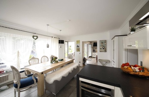 Scharbeutz House | Vacation home Meerplatz Your exclusive & plenty of space to relax.