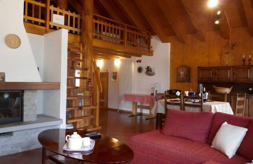 Leontica House | Vacation home Mona by Interhome