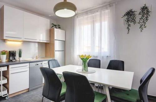 Liznjan House | Vacation home Noemi by Interhome