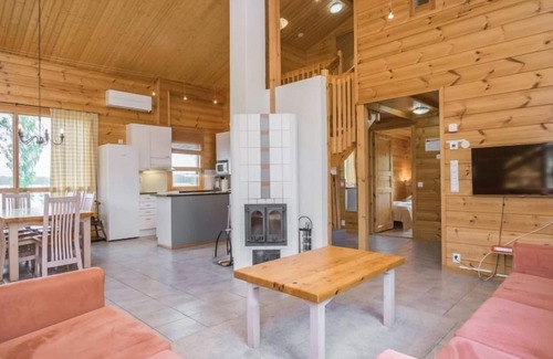 Oravi House | Vacation home Oravi by Interhome