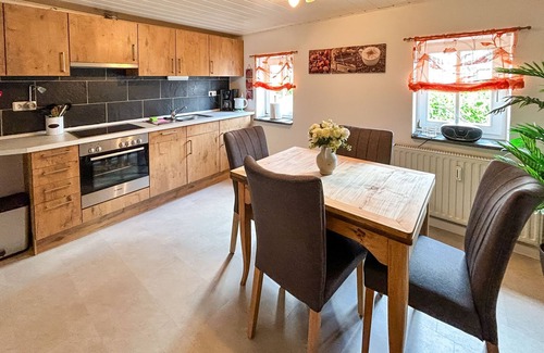 Grossschoenau House | Vacation home Selma by Interhome