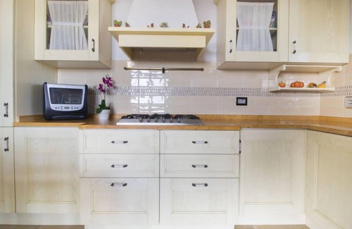 Suvereto House | Vacation home Serra by Interhome