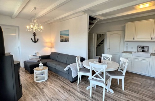 Grube House | Vacation home "Simone" - "Simone" fantastically located with fiber optic connection!