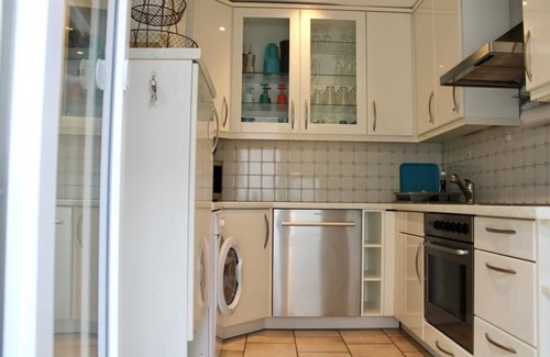 Warnemuende House | Vacation home Strandfieber - 84sqm with air conditioning and wood fireplace - central