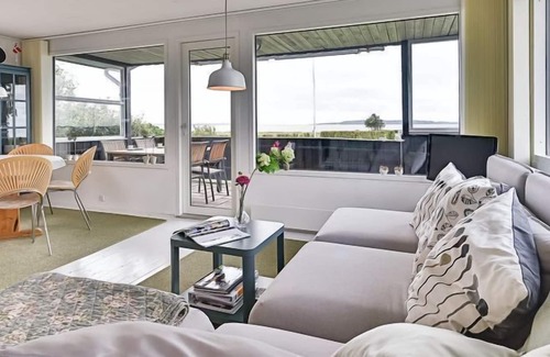 Haarby House | Vacation home "Teodosija" - 50m from the sea in Funen in Haarby - 6 persons, 3 bedrooms