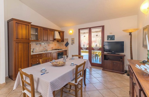 Schifoni House | Vacation Home "Villetta Con Patio Esterno" with 2 Private Terraces & A/C