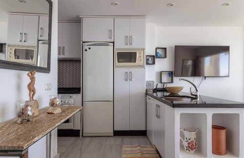 Almunecar House | Vacation Home "Vista Marina" Near the Beach with Sea View, Wi-Fi & Air Conditioning