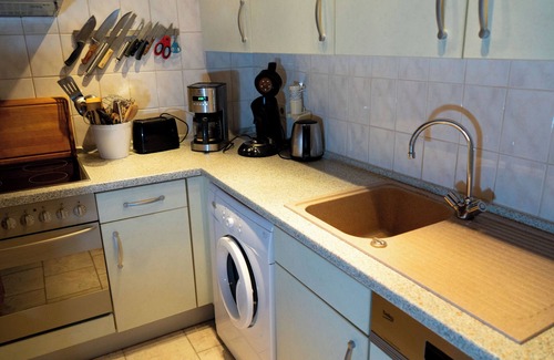 Bruinisse House | Vacation home with great garden in Bruinisse near Renesse private park