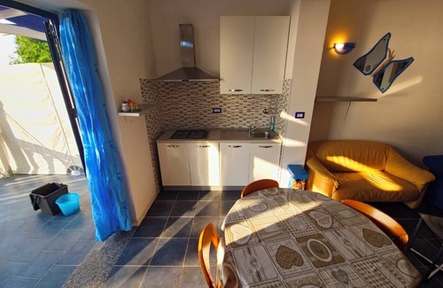 Pizzo Apartment | Vacation home with parking space
