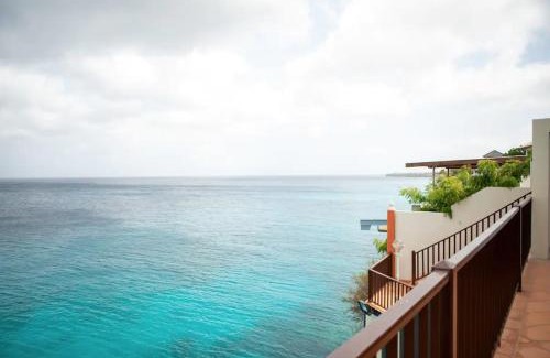 Lagun Villa | Vacation house at Playa Lagun Private Beach
