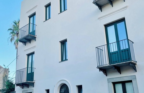 Lipari Historic Centre Apartment | Vacation House Le Formiche