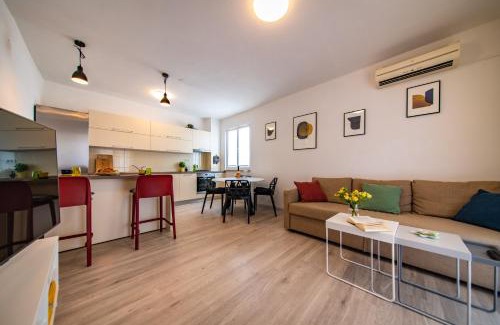 Vinkuran Villa | Vacation house Maria, big garden, private parking