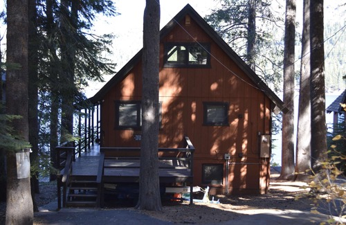 Truckee Cabin | Vacation on the Lake