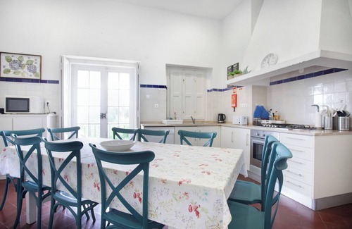 Sao Martinho do Porto House | Vacation Home "São Martinho All The Best" with Sea View, Shared Pool & Wi-Fi