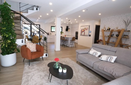 Salon-de-Provence Villa | Vacation rental house with pool SALON DE PROVENCE LS7-429