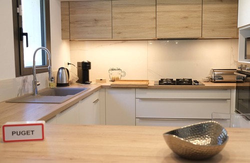 Puget Villa | Vacation rental house with pool PUGET LS2-427