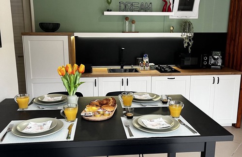 Pompei Apartment | Vacation with family or friends in Pompeii in apartment with garden and parking space