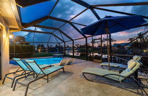 Tropic Palms House | VacationSunwind Delray home! Water Front Pool Dock near Beach